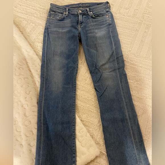 Citizens Of Humanity Denim - Citizens of Humanity mid/low cut straight leg ankle Jean